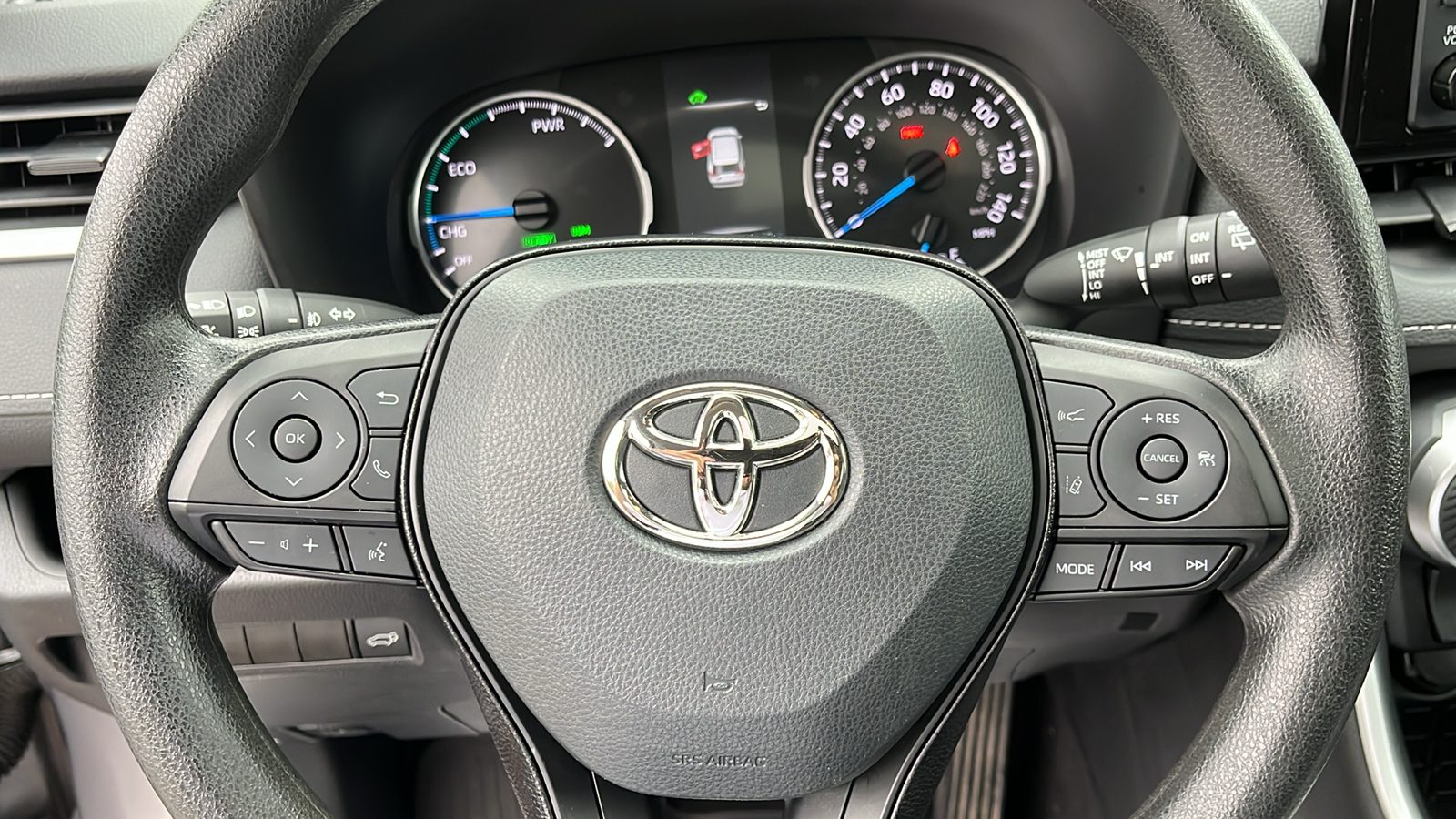 2021 Toyota RAV4 Hybrid XLE 12