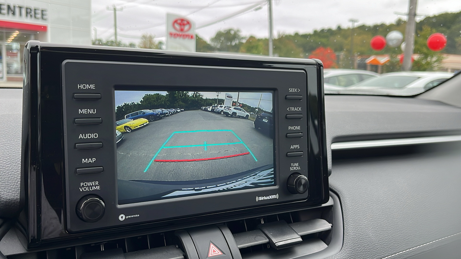 2021 Toyota RAV4 Hybrid XLE 17