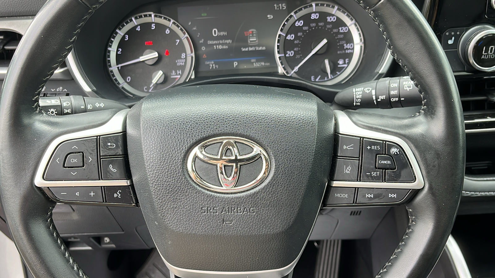 2022 Toyota Highlander XLE 11