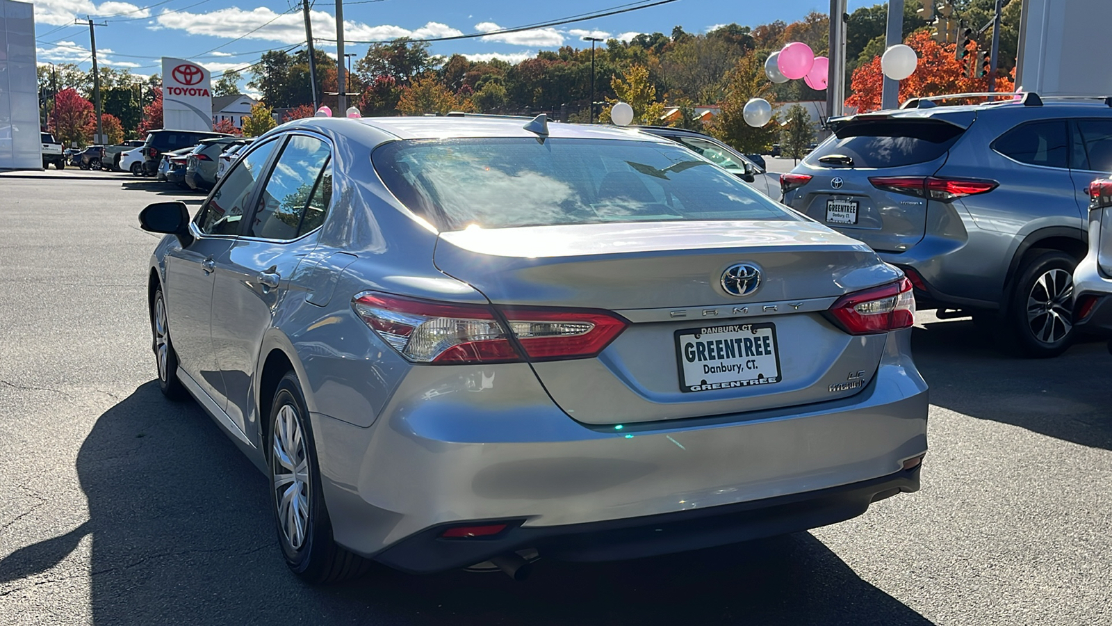 2020 Toyota Camry Hybrid LE 6