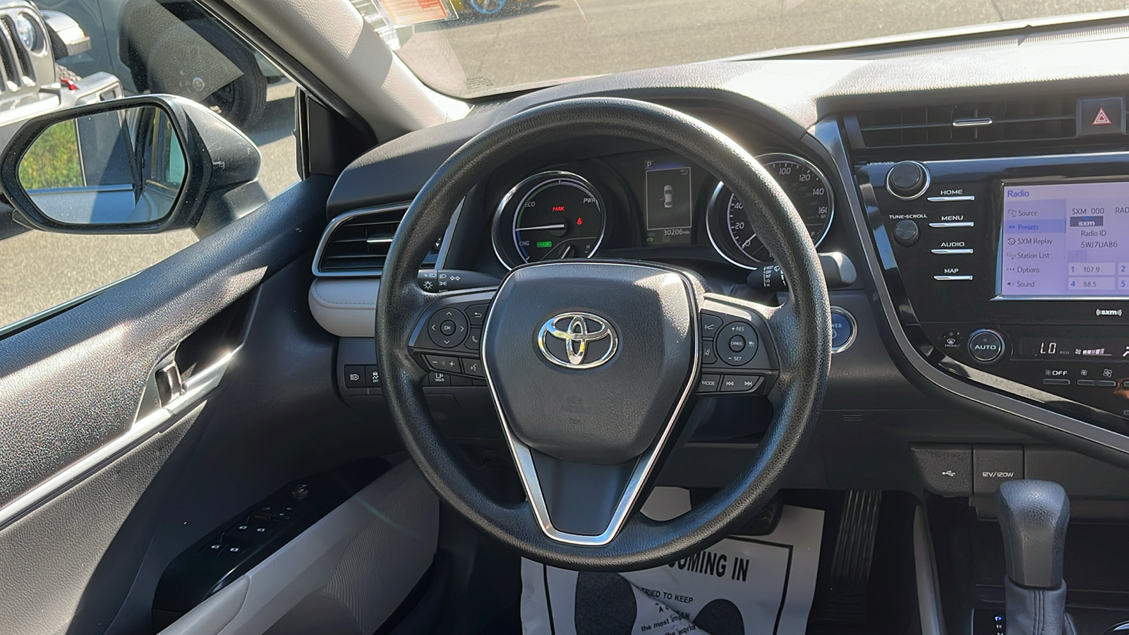 2020 Toyota Camry Hybrid LE 21