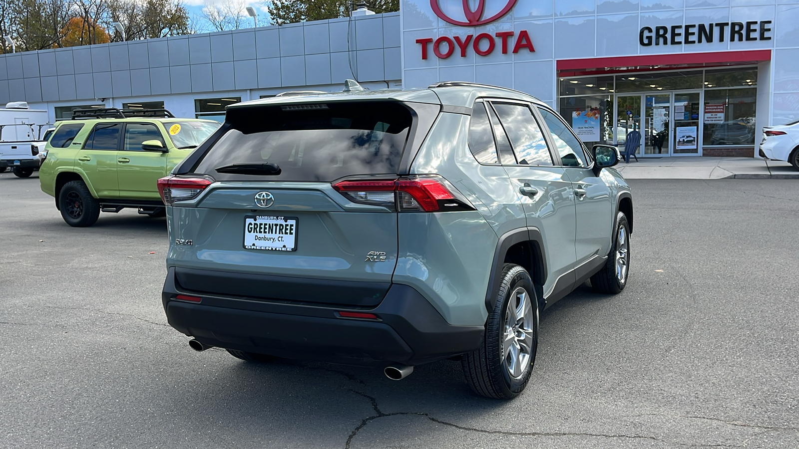 2023 Toyota RAV4 XLE 4