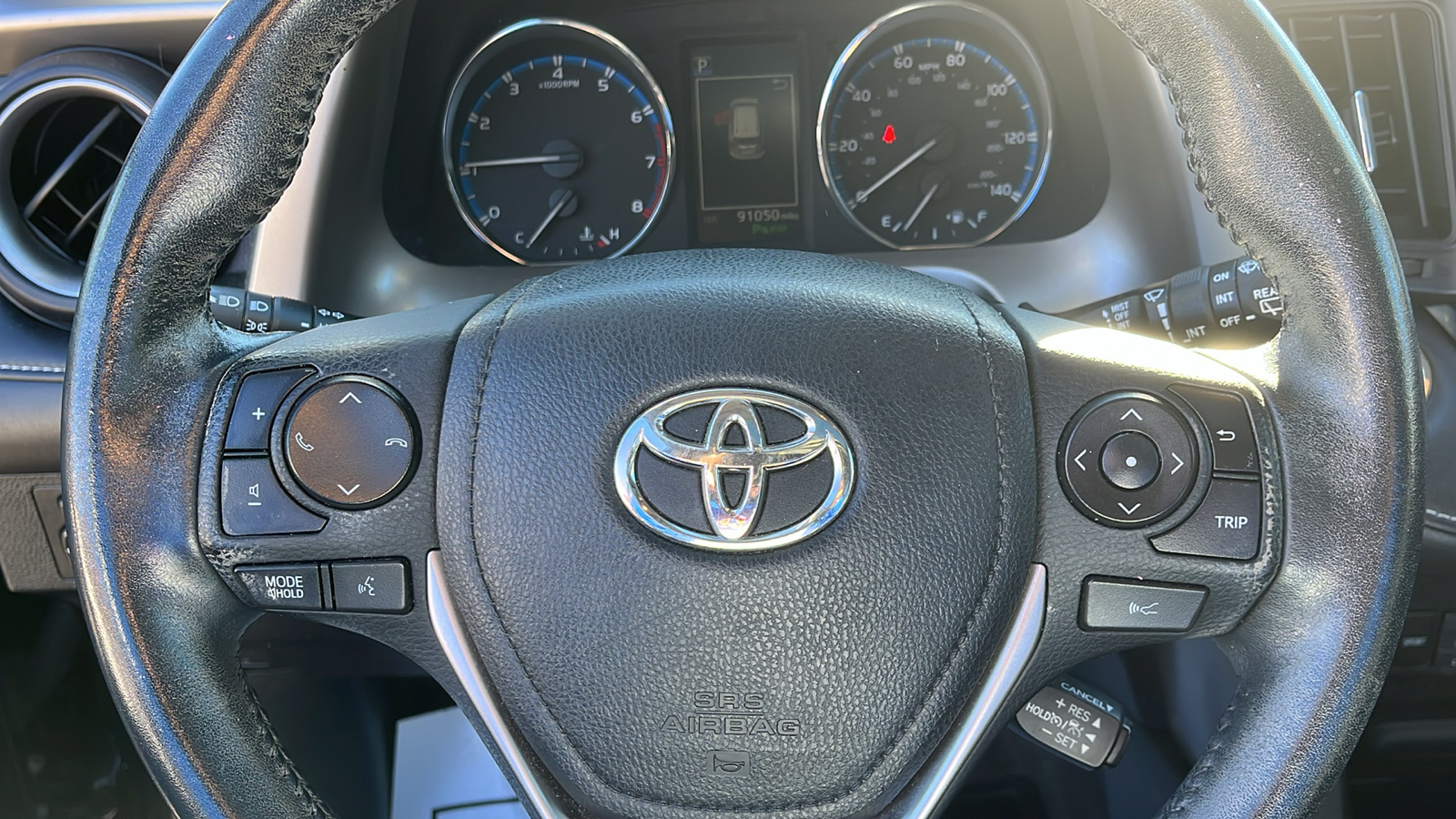 2017 Toyota RAV4 Limited 9