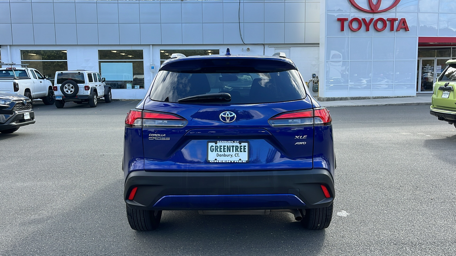 2023 Toyota Corolla Cross XLE 6