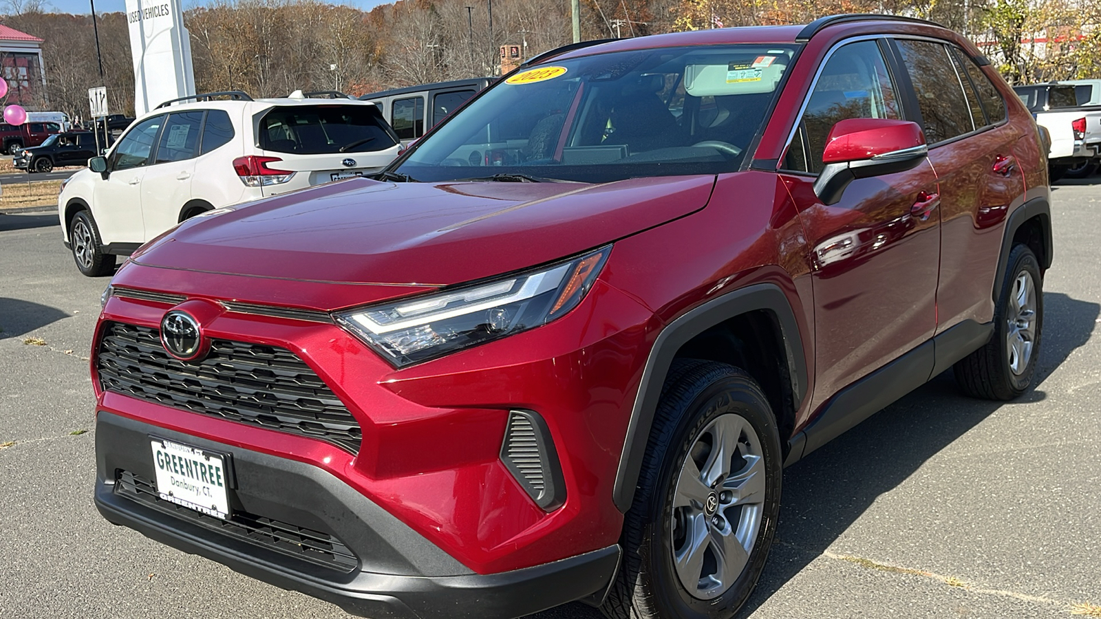 2023 Toyota RAV4 XLE 3