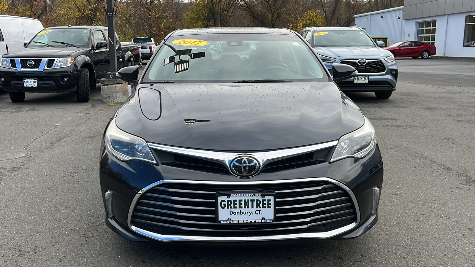 2017 Toyota Avalon XLE Premium 2