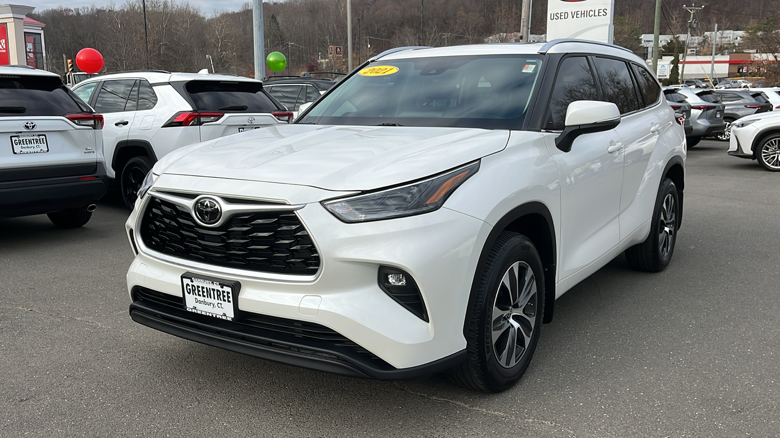 2021 Toyota Highlander XLE 3