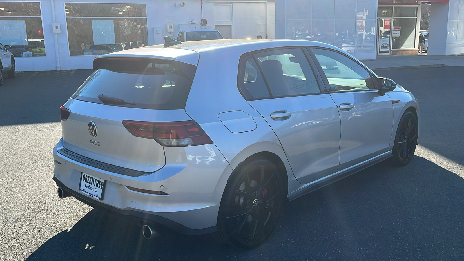 2024 Volkswagen Golf GTI SE 4