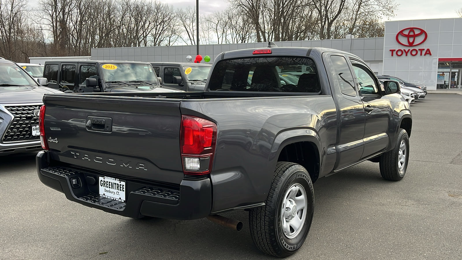 2022 Toyota Tacoma SR 4