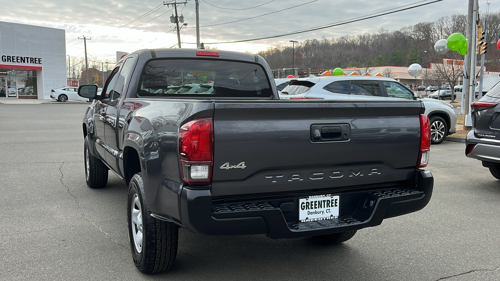 2022 Toyota Tacoma SR 6