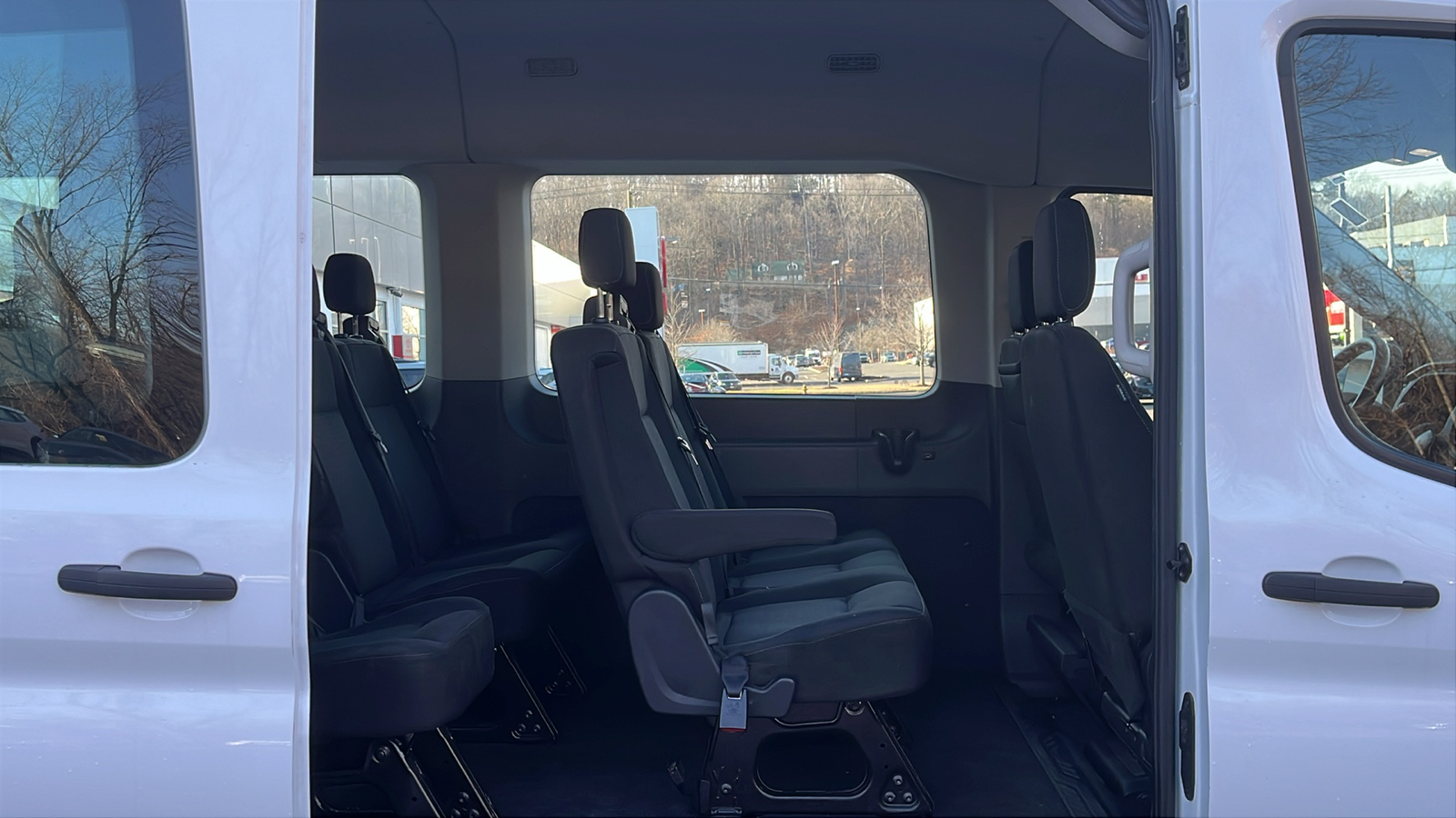 2021 Ford Transit-350 XLT 18