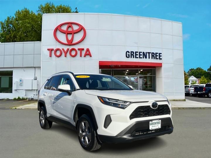 2022 Toyota RAV4 XLE 1