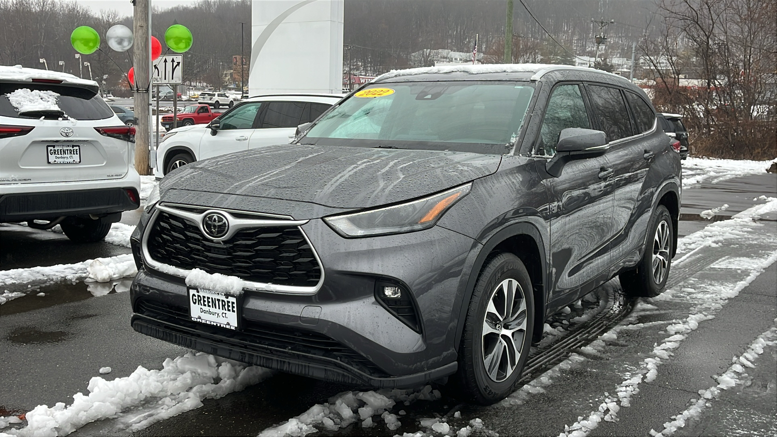 2022 Toyota Highlander XLE 3