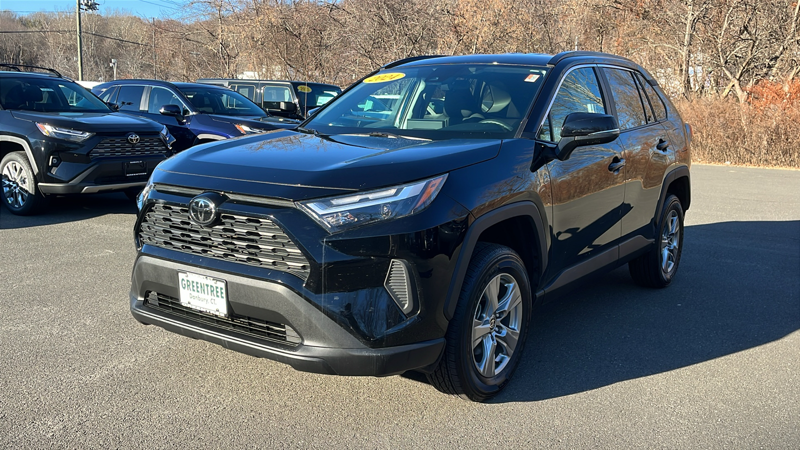 2024 Toyota RAV4 XLE 3