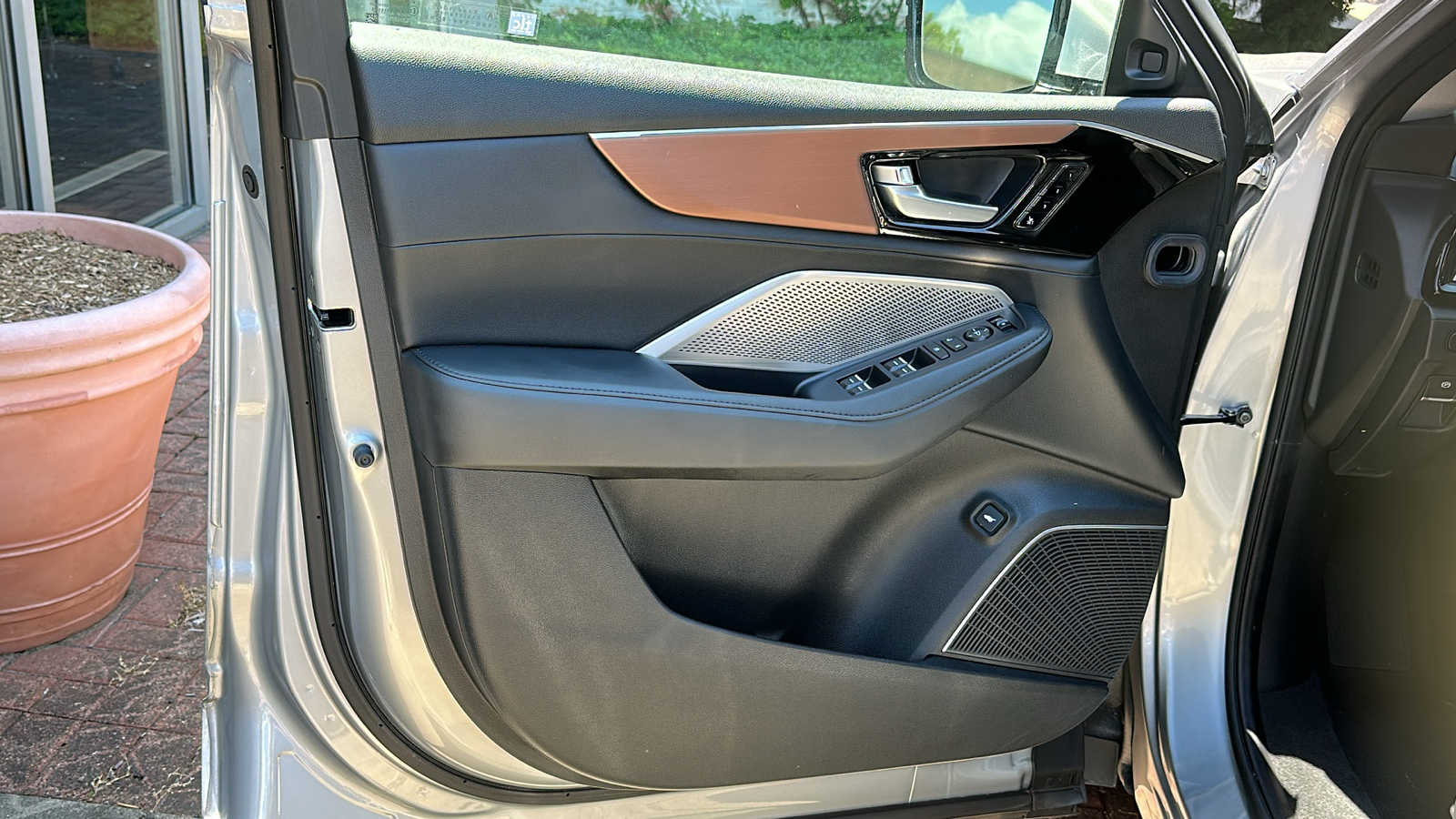 2022 Acura MDX SH-AWD 8