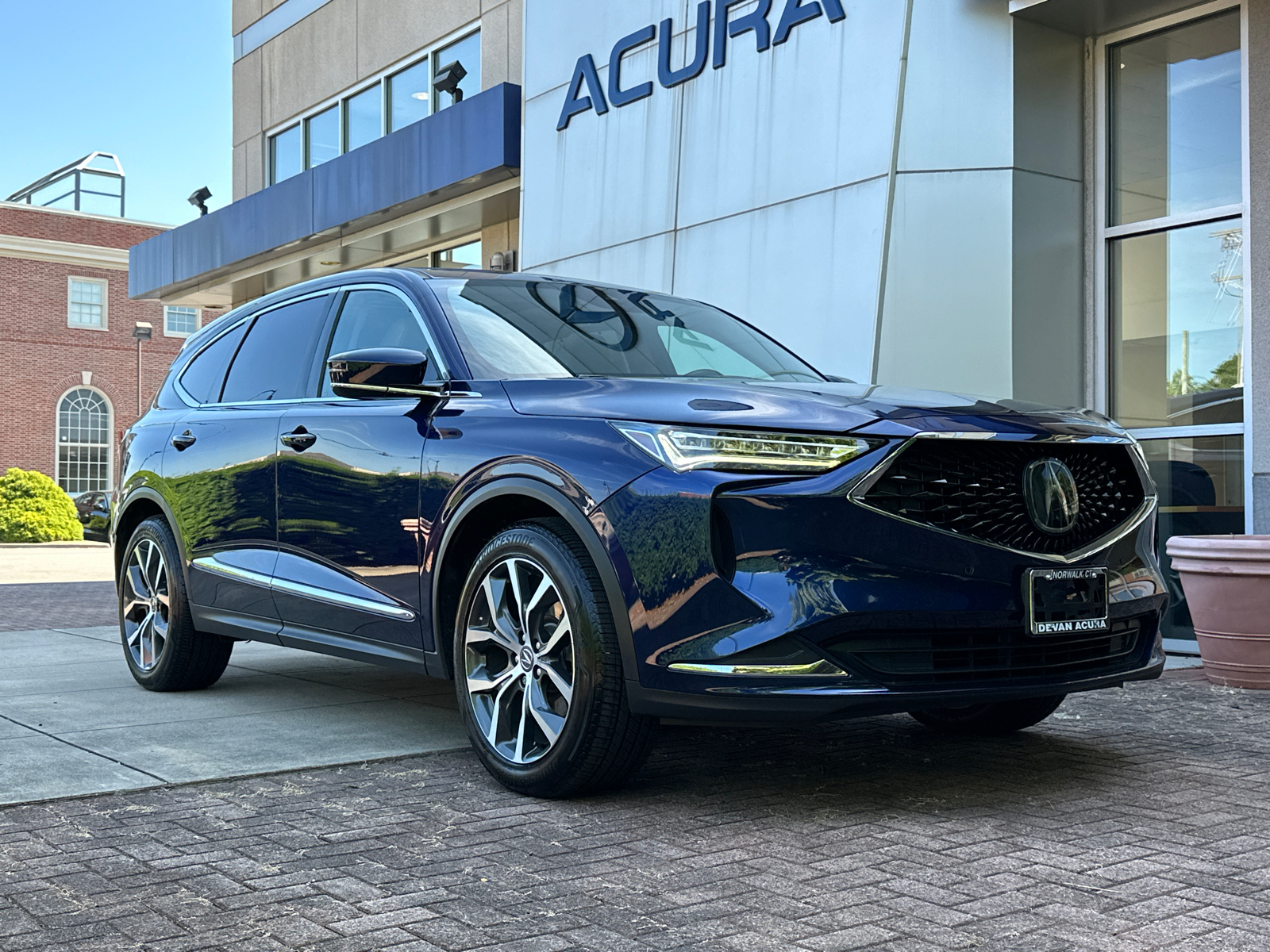 2022 Acura MDX w/Technology Package 1