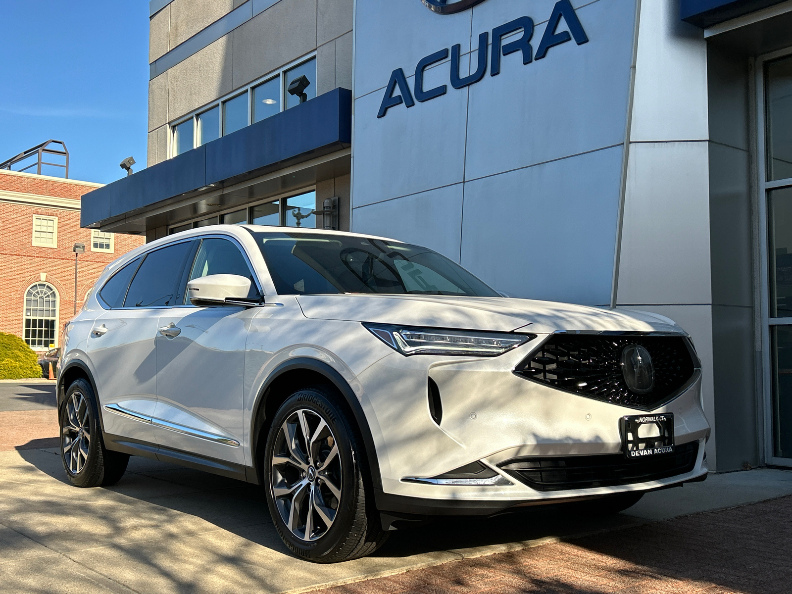 2022 Acura MDX SH-AWD TECH 1