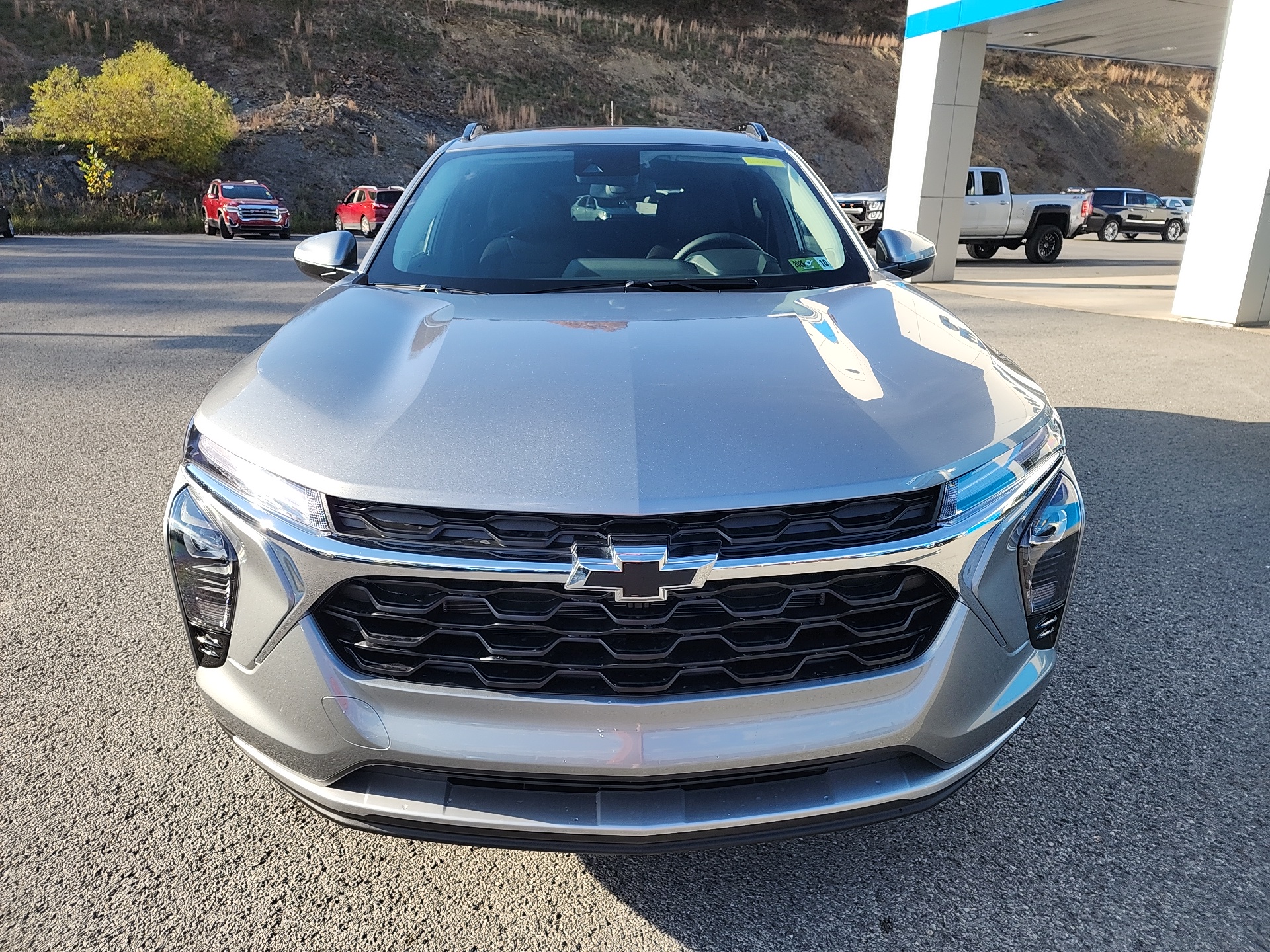 2025 Chevrolet Trax LT 8