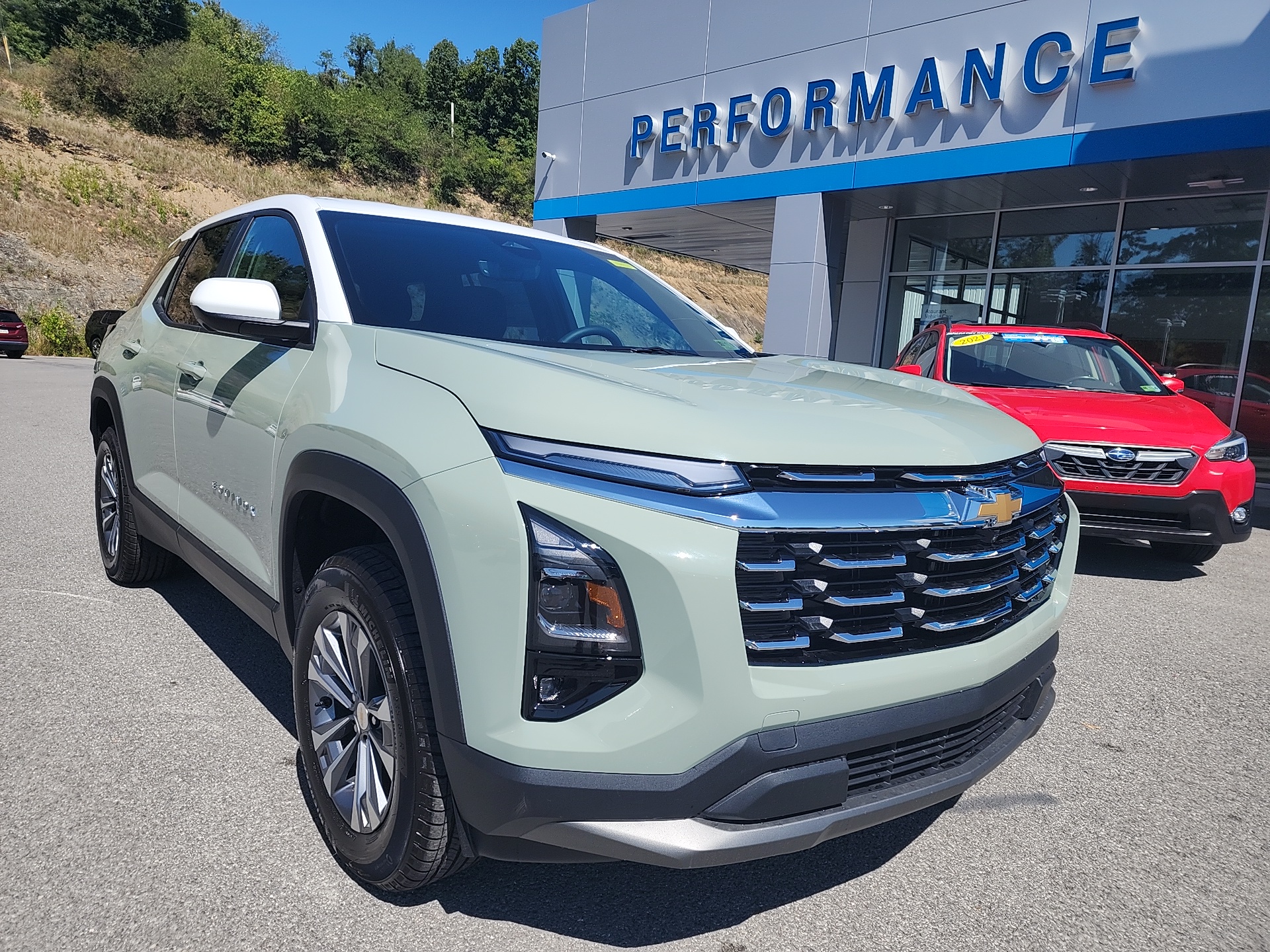 2025 Chevrolet Equinox LT 1