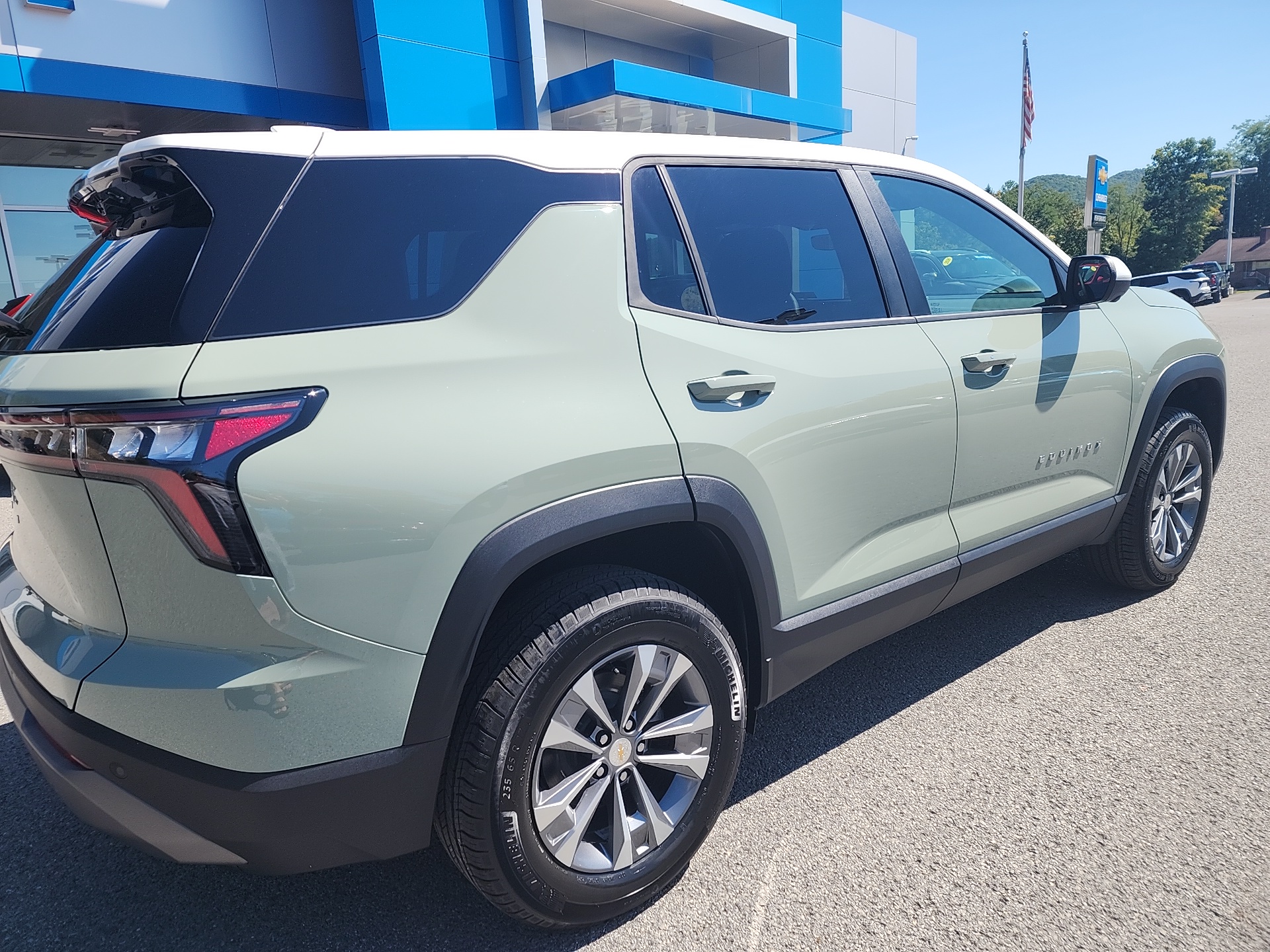 2025 Chevrolet Equinox LT 3