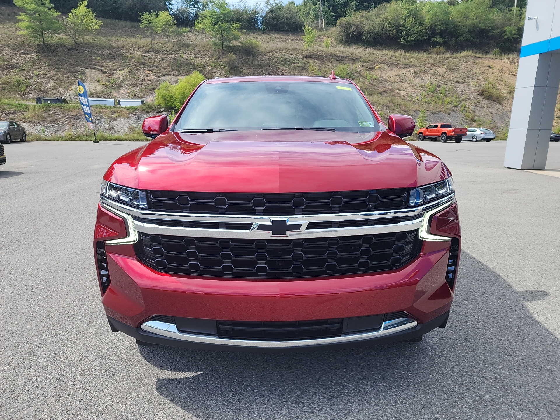 2024 Chevrolet Suburban LS 8