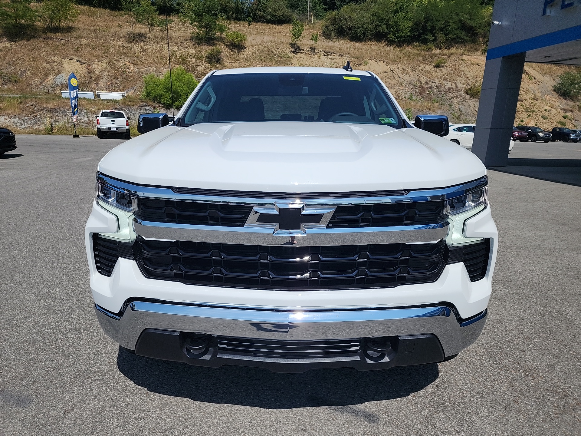 2024 Chevrolet Silverado 1500 LT 9