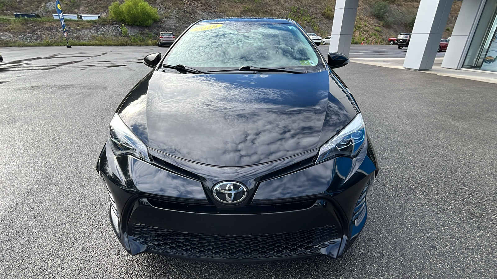 2018 Toyota Corolla XSE 9