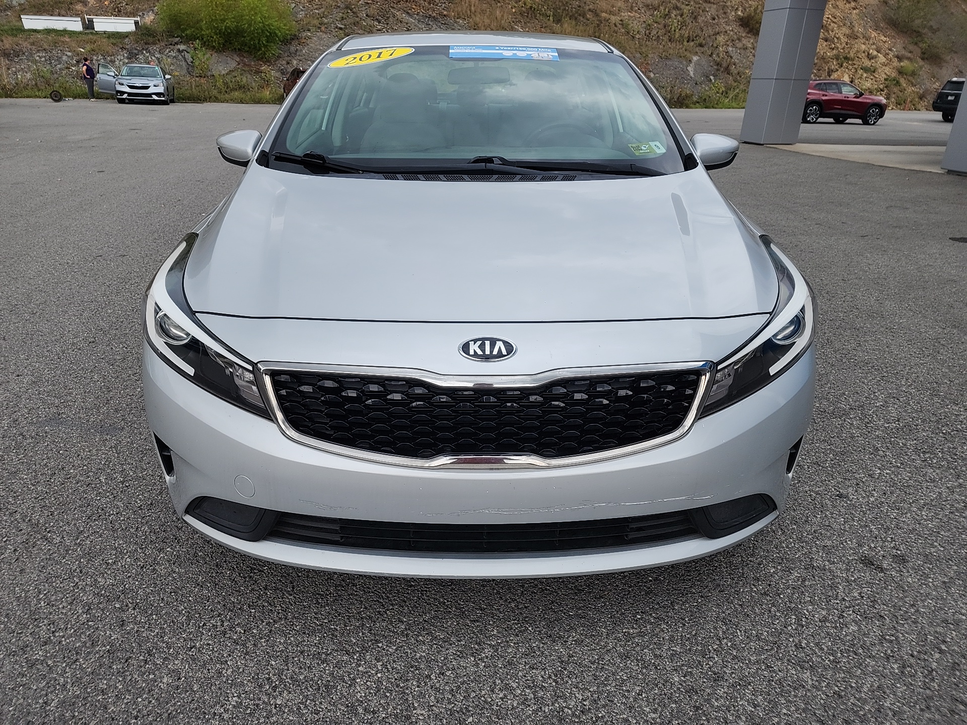 2017 Kia Forte LX 8