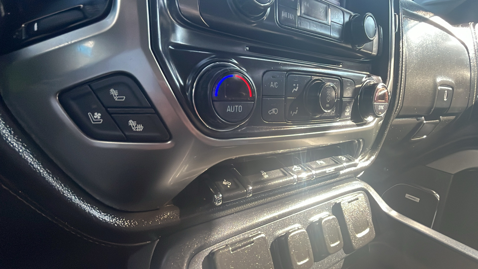 2019 Chevrolet Silverado 2500HD LTZ 24