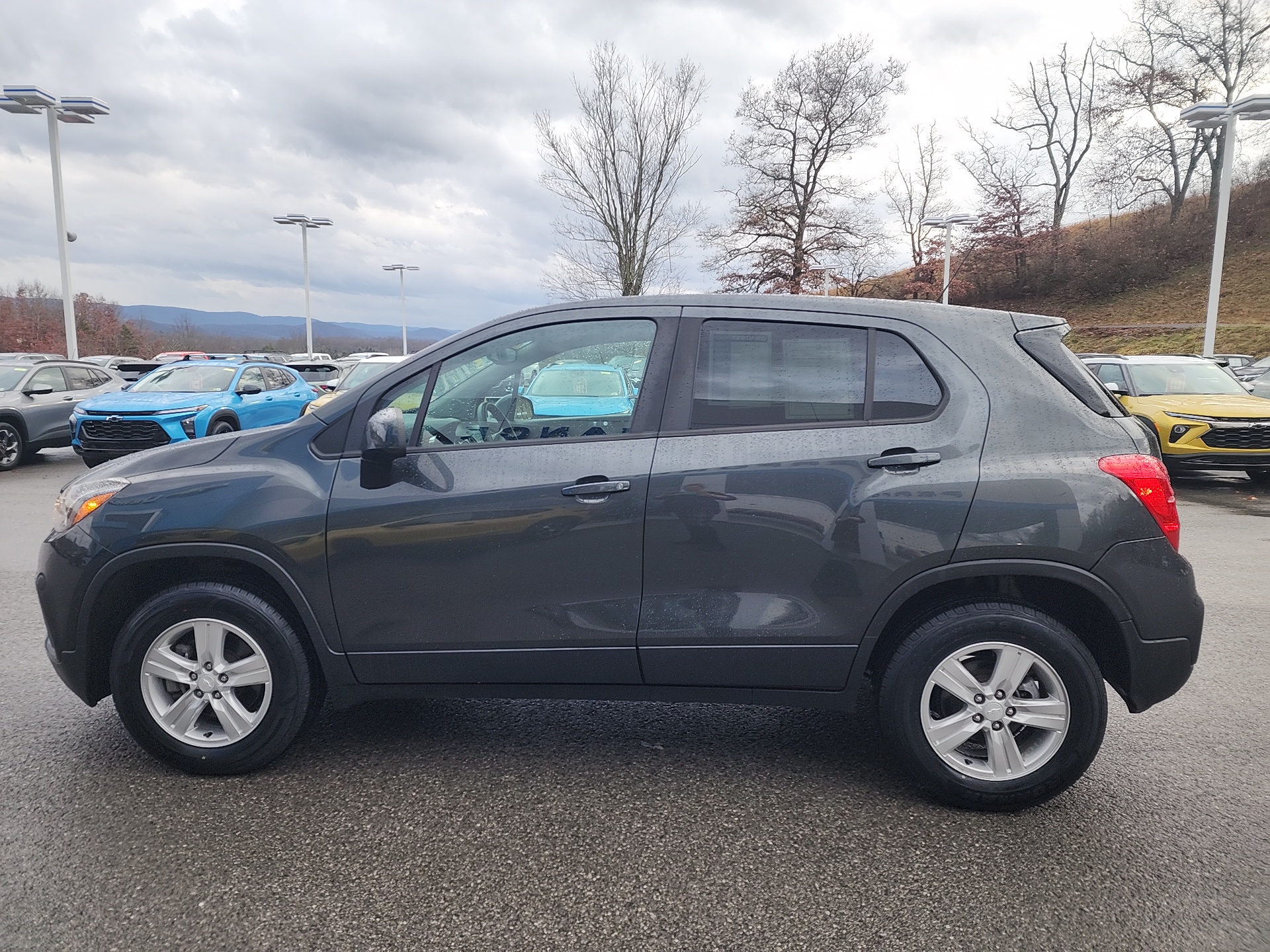 2020 Chevrolet Trax LS 6