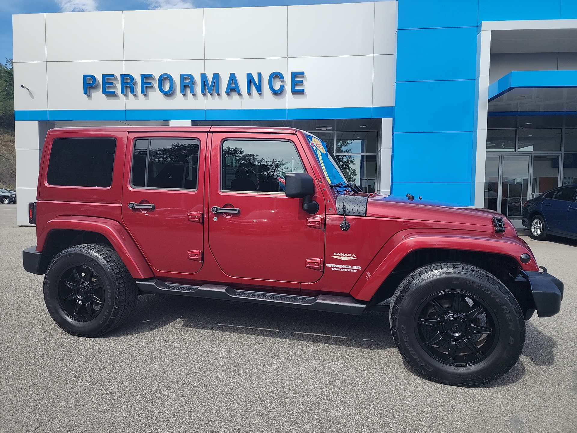 2012 Jeep Wrangler Unlimited Sahara 2