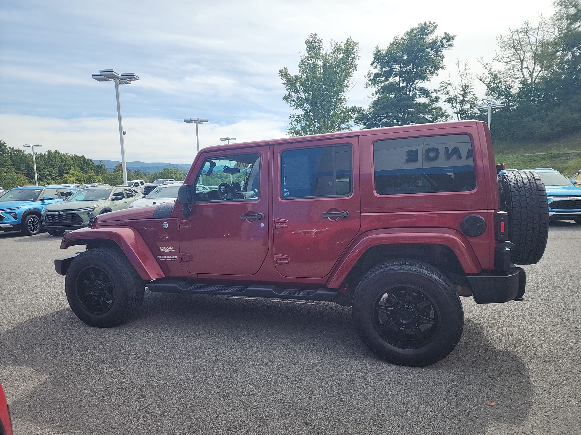 2012 Jeep Wrangler Unlimited Sahara 6