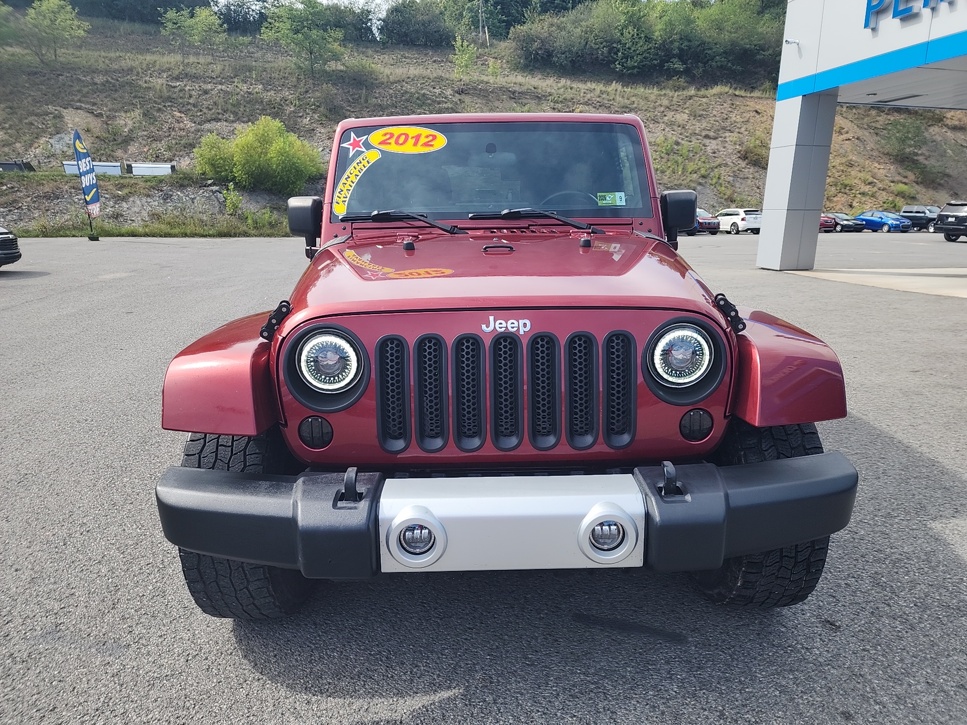 2012 Jeep Wrangler Unlimited Sahara 8