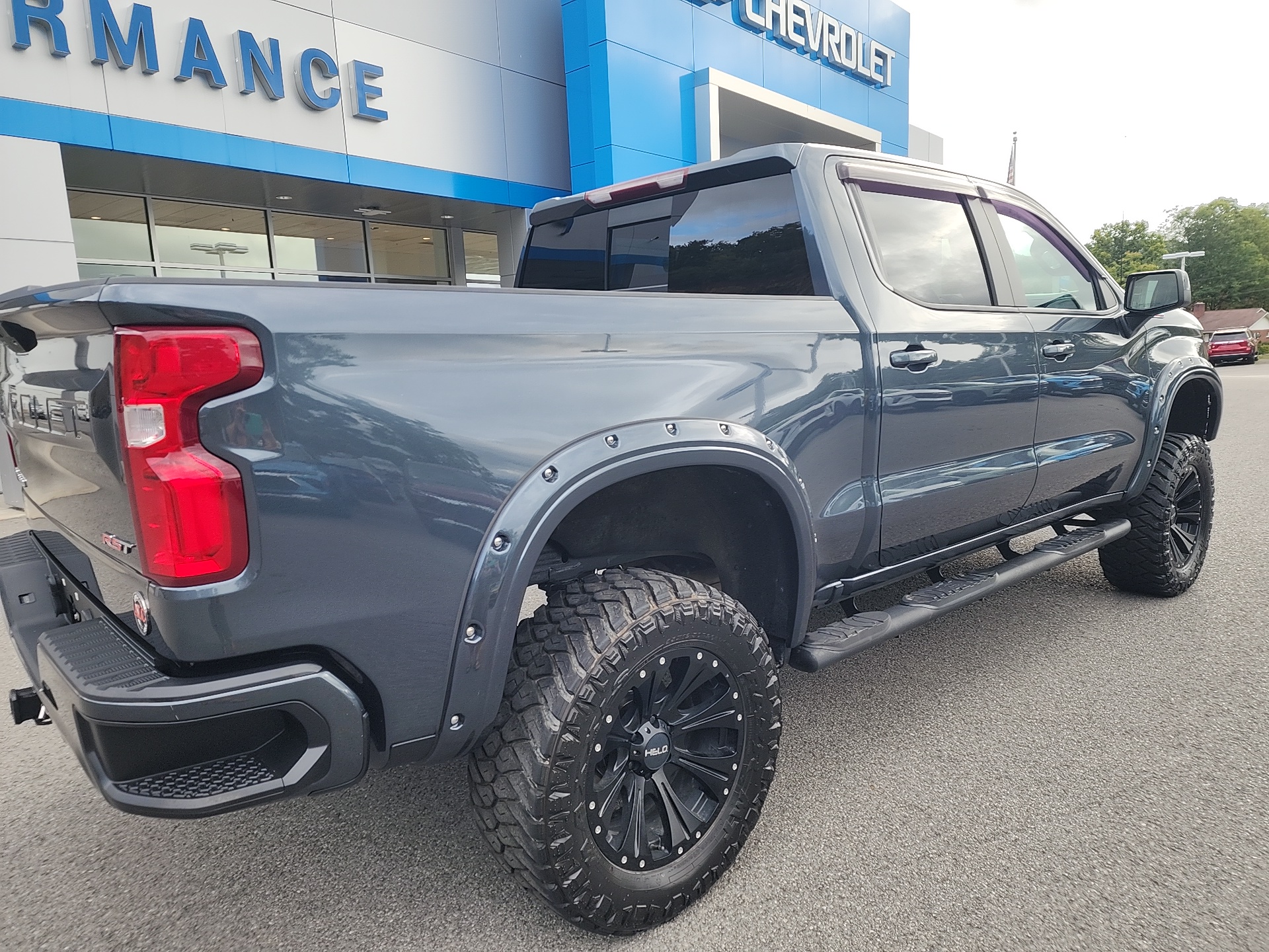 2020 Chevrolet Silverado 1500 RST 3