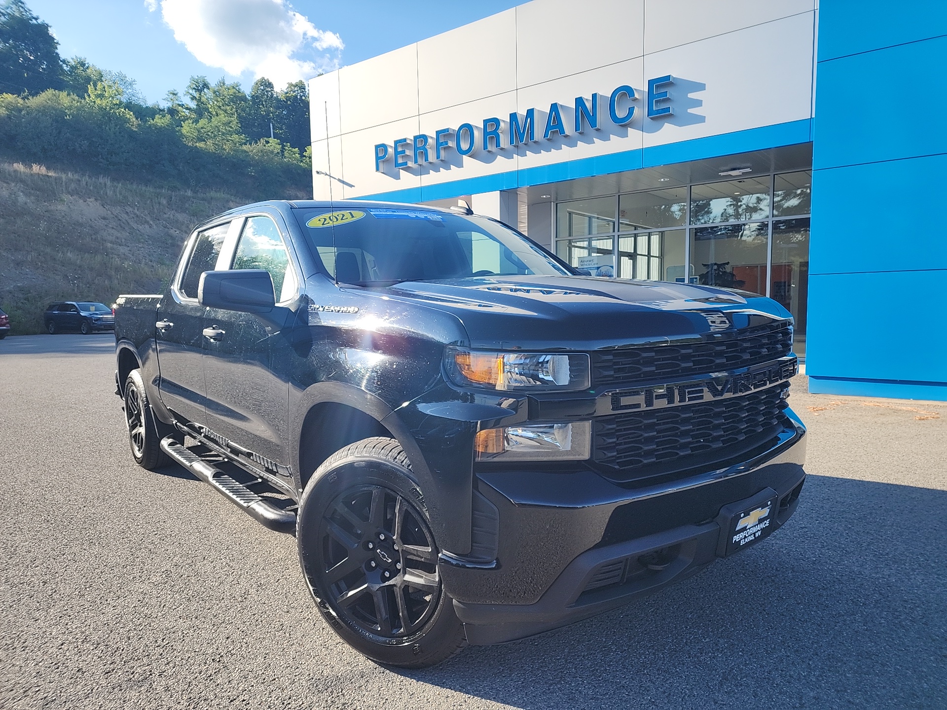 2021 Chevrolet Silverado 1500 Custom 1