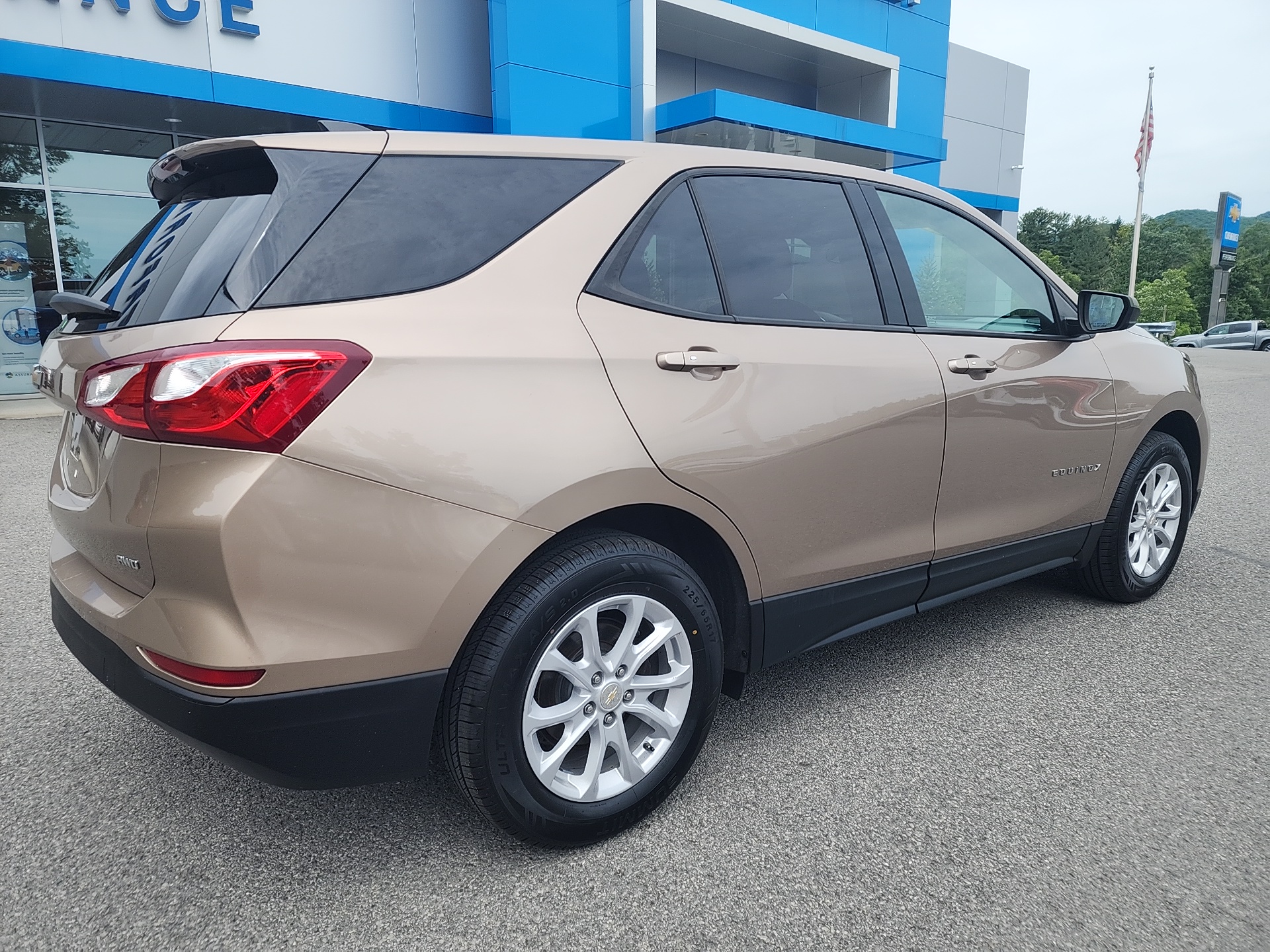 2019 Chevrolet Equinox LS 3