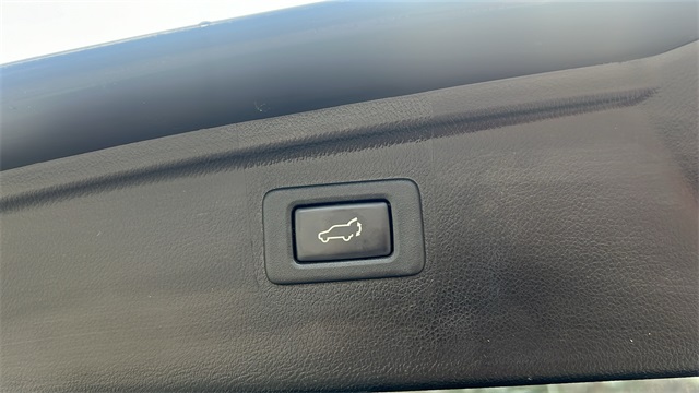 2016 Subaru Outback 2.5i 25