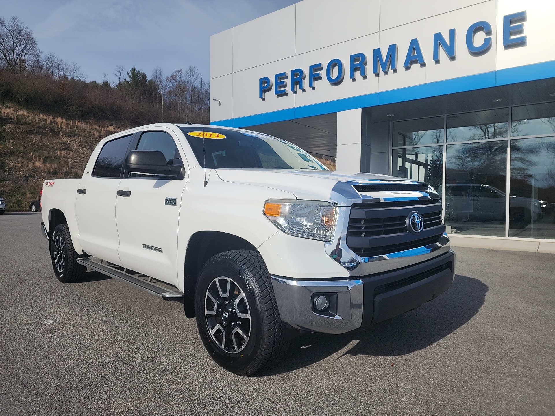 2014 Toyota Tundra SR5 1