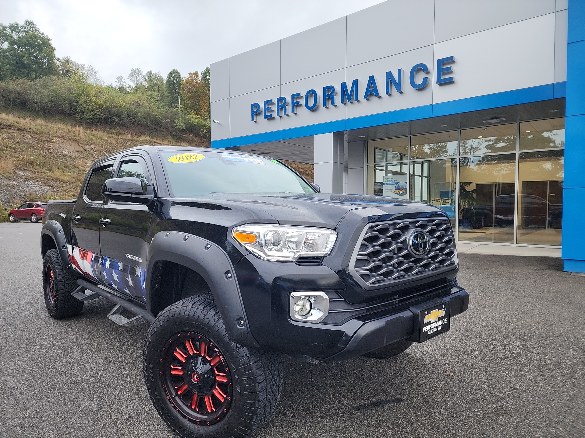 2022 Toyota Tacoma SR5 ( LIFTED) 1