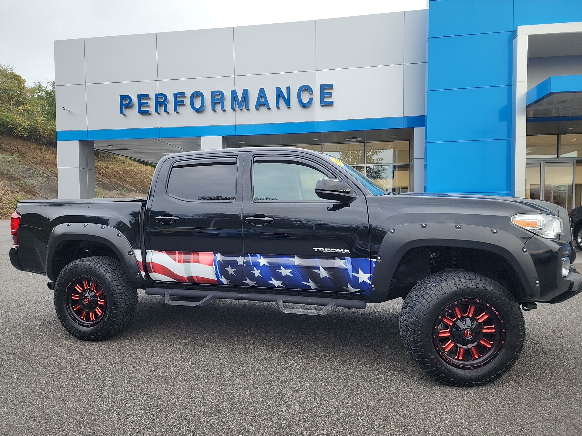 2022 Toyota Tacoma SR5 ( LIFTED) 2