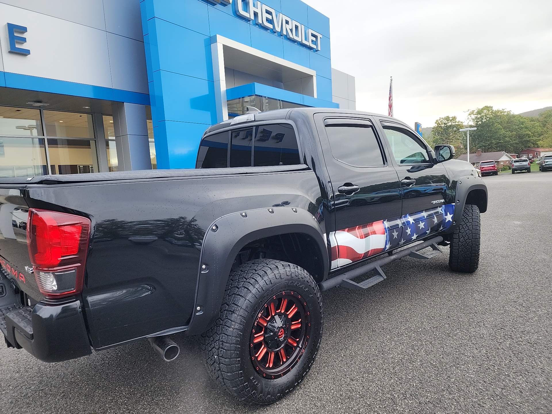 2022 Toyota Tacoma SR5 ( LIFTED) 3