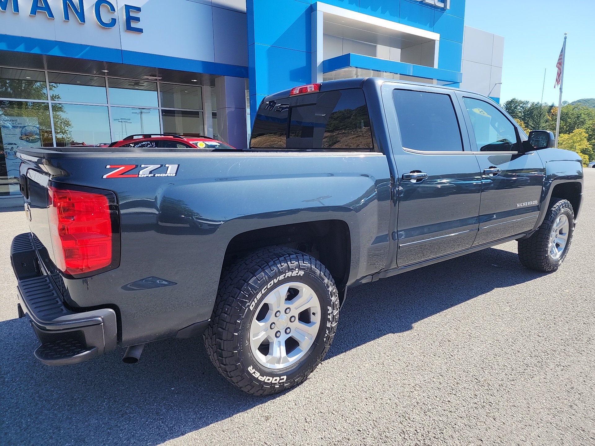 2018 Chevrolet Silverado 1500 LT 3