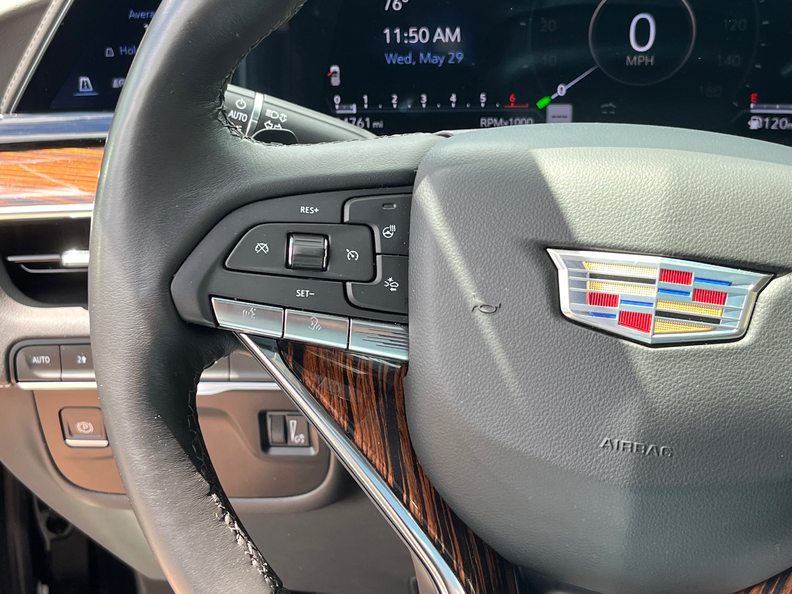 2022 Cadillac Escalade Premium Luxury 13