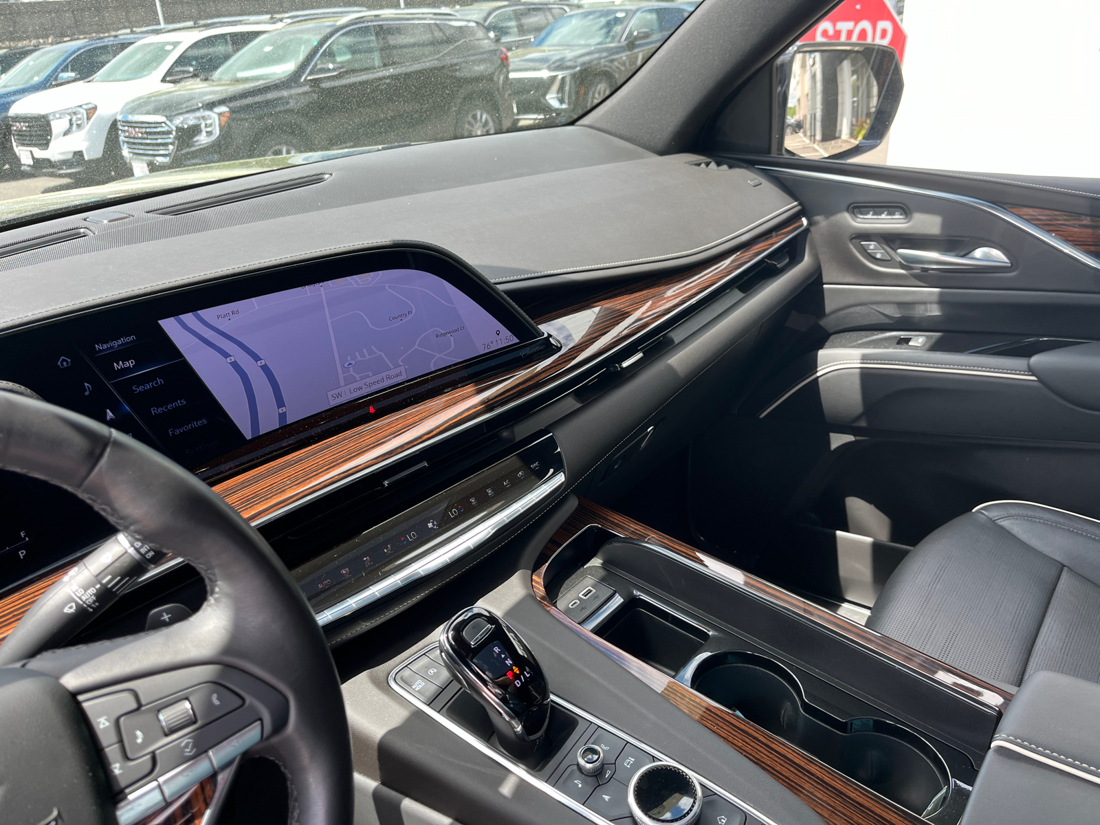 2022 Cadillac Escalade Premium Luxury 19