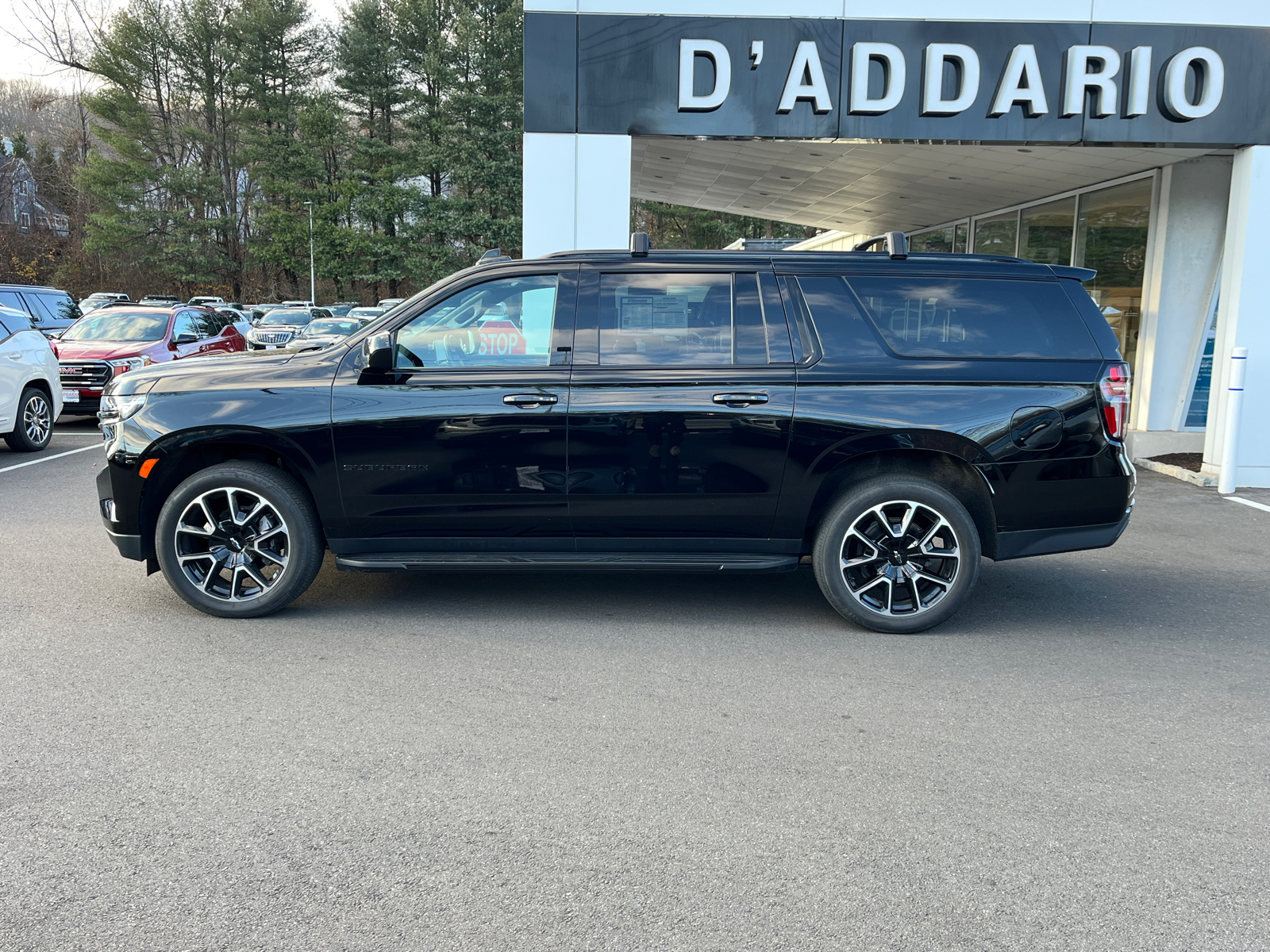 2021 Chevrolet Suburban RST 2