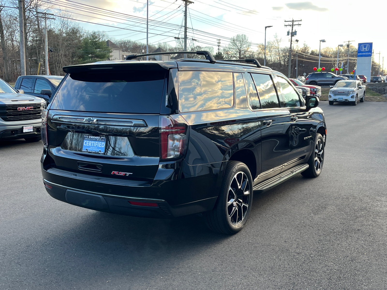 2021 Chevrolet Suburban RST 5