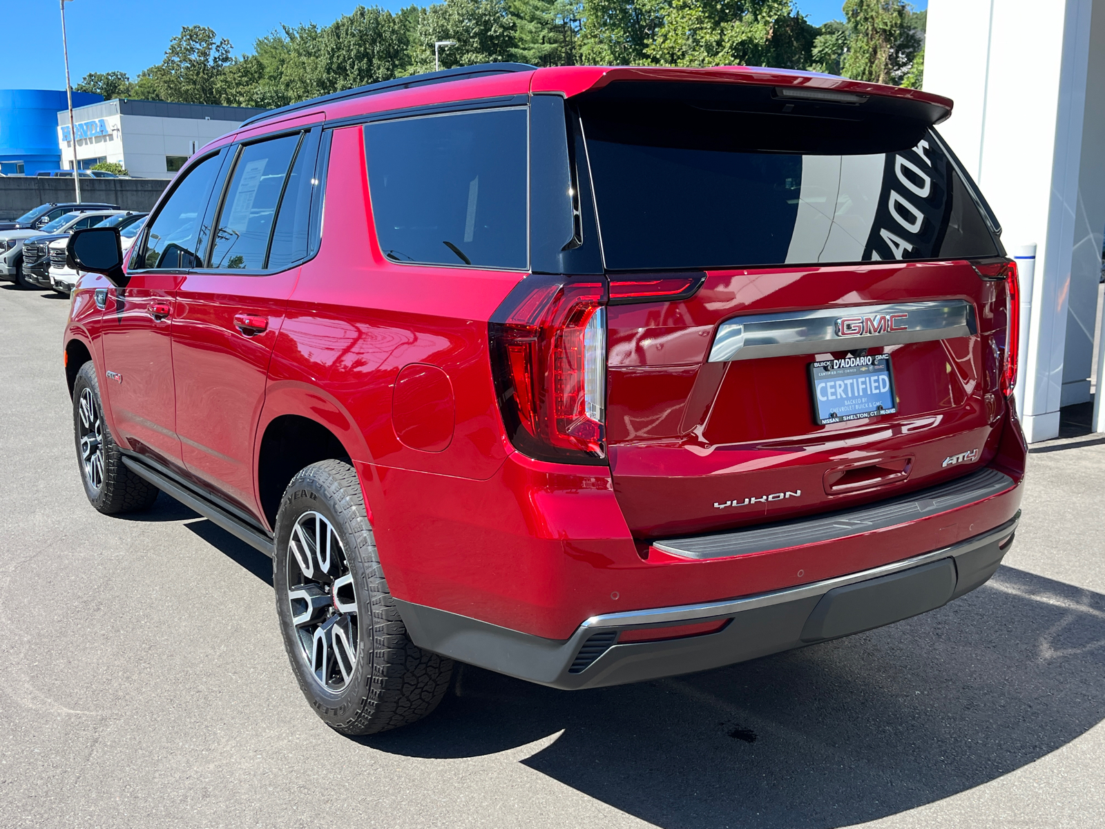 2023 GMC Yukon AT4 3