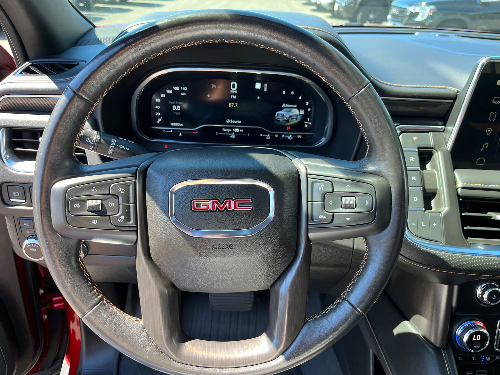 2023 GMC Yukon AT4 12