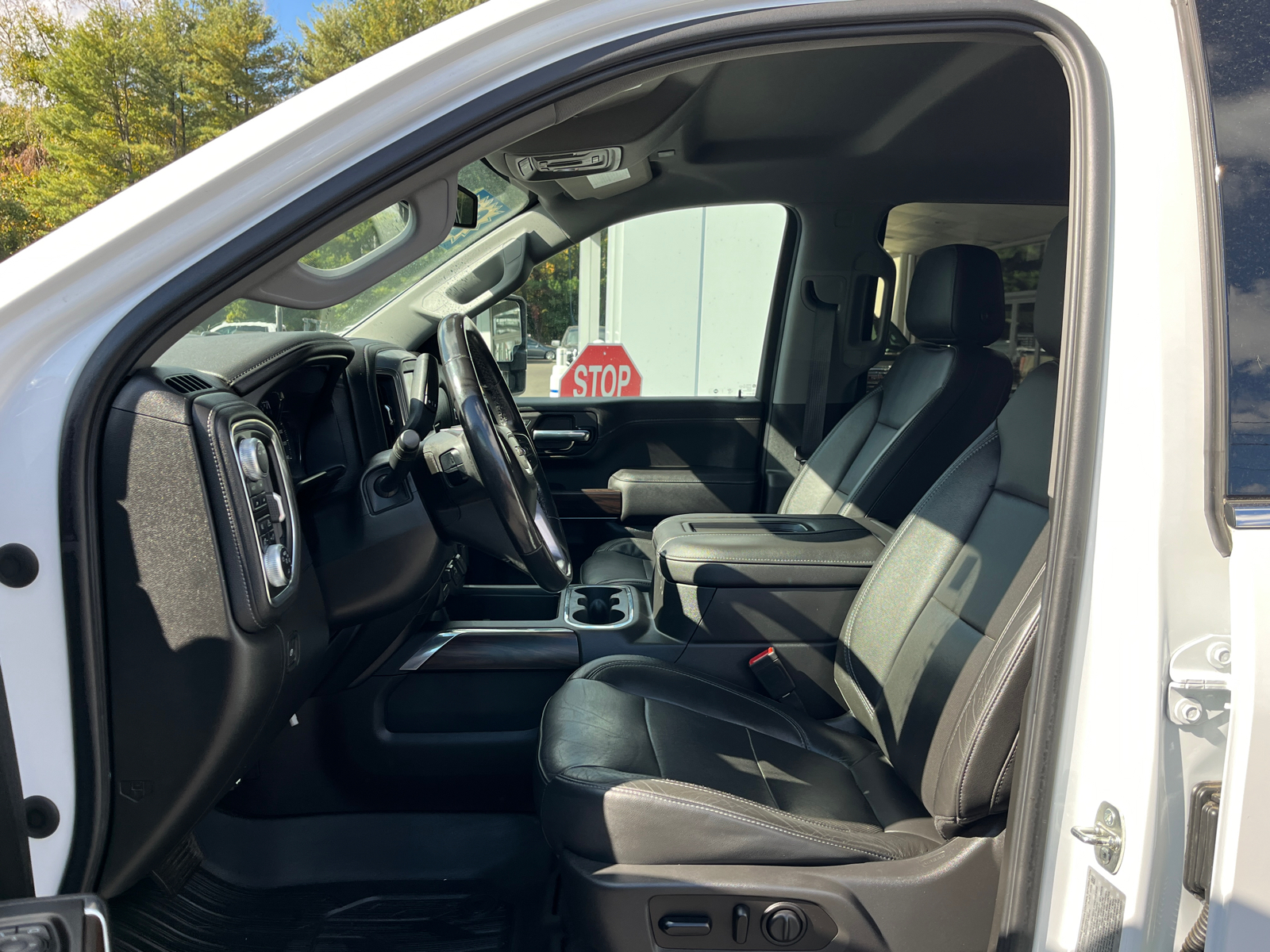 2020 GMC Sierra 2500HD SLT 11