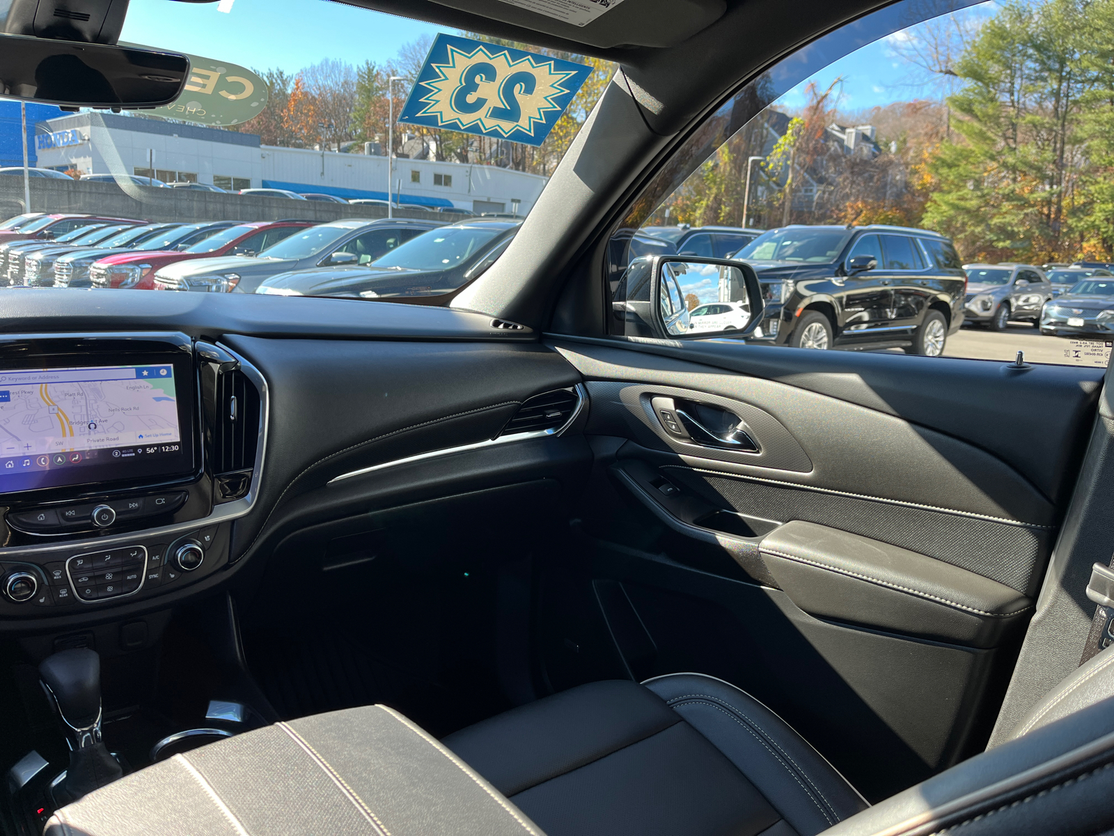 2023 Chevrolet Traverse Premier 26